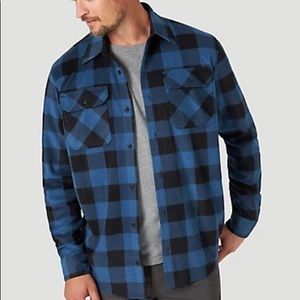 Wrangler Men’s Buffalo Plaid Polar Fleece Shirt in Blue Buffalo Plaid Shirt